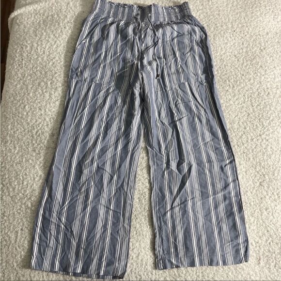 Abercrombie & Fitch Pants - Abercrombie small casual pants